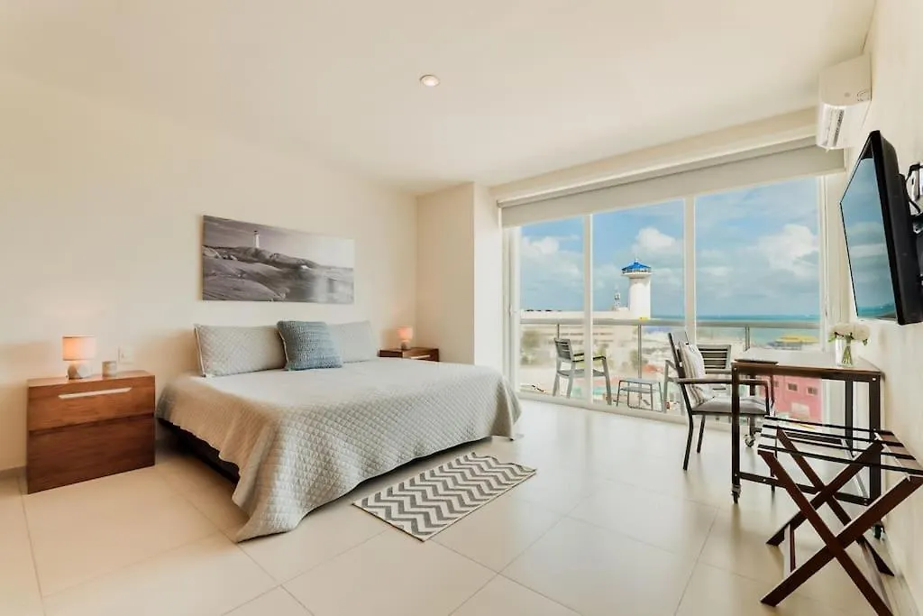 *Ocean Beachfront 4 Bdr With Pool By Casa Paraiso* Cancún