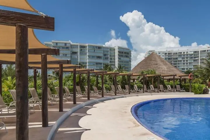 *Ocean Beachfront 4 Bdr With Pool By Casa Paraiso* Cancún