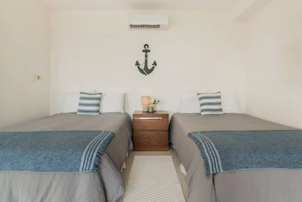 *Ocean Beachfront 4 Bdr With Pool By Casa Paraiso* Cancun 0*,  Meksika
