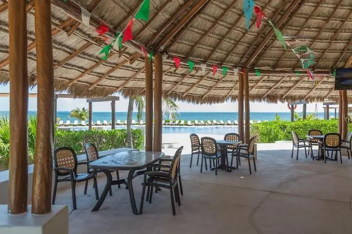 Daire *Ocean Beachfront 4 Bdr With Pool By Casa Paraiso* Cancun Meksika